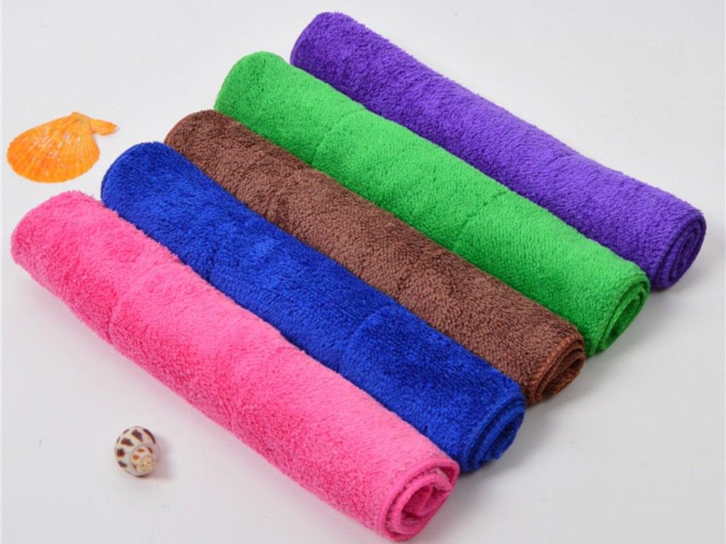 AMCO Micro Fiber Cleaning Towels, Kitchen Towel, Clean Windows & Cars (Random color）